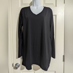 Soft Surroundings Large Long Sleeve Tee Solid Black V Neck Minimal Capsule Basic